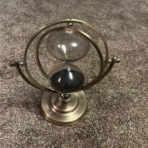 SOLD // Elegant Hourglass